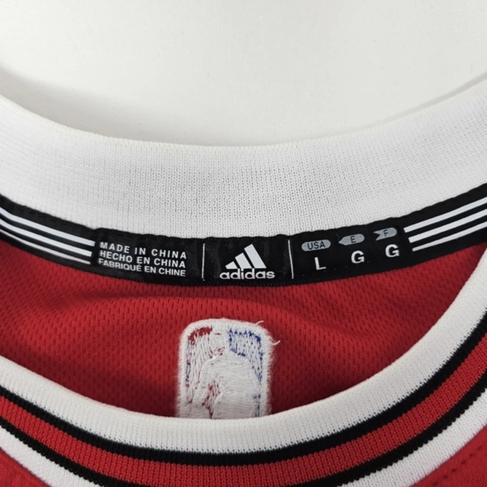 NWT Adidas Chicago Bulls Dwyane Wade #3 Youth Size Large NBA Jersey Red Black.‎